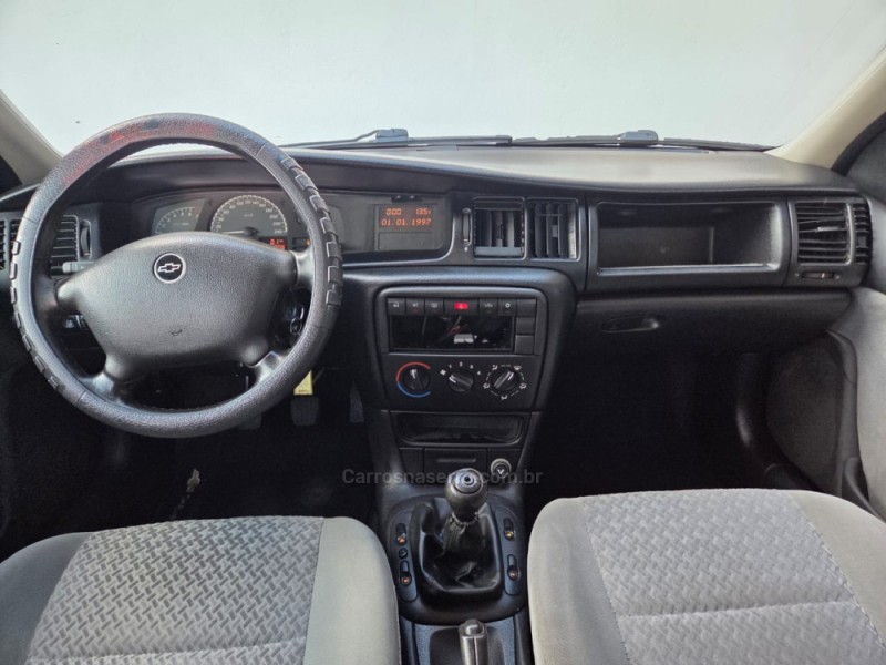 VECTRA 2.2 MPFI GL 8V GASOLINA 4P MANUAL - 2003 - CAXIAS DO SUL