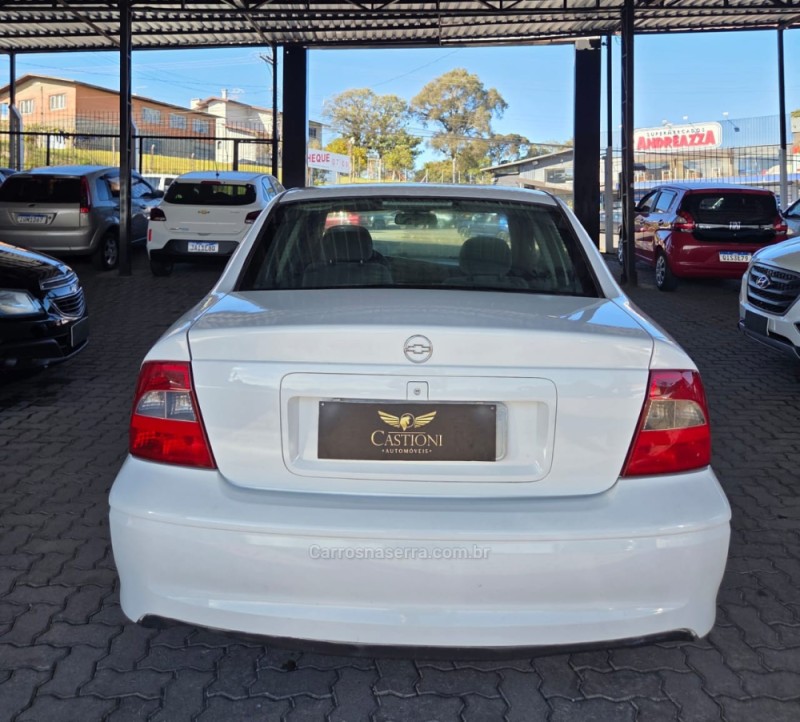 VECTRA 2.2 MPFI GL 8V GASOLINA 4P MANUAL - 2003 - CAXIAS DO SUL