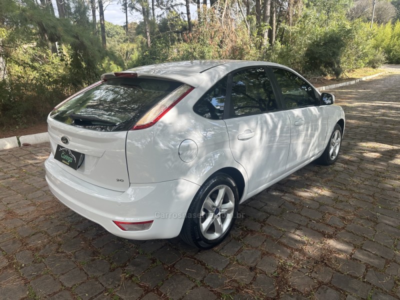 FOCUS 2.0 GLX 16V FLEX 4P MANUAL - 2013 - NOVA PRATA