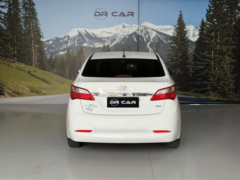 HB20S 1.0 COMFORT 12V FLEX 4P MANUAL - 2014 - GARIBALDI