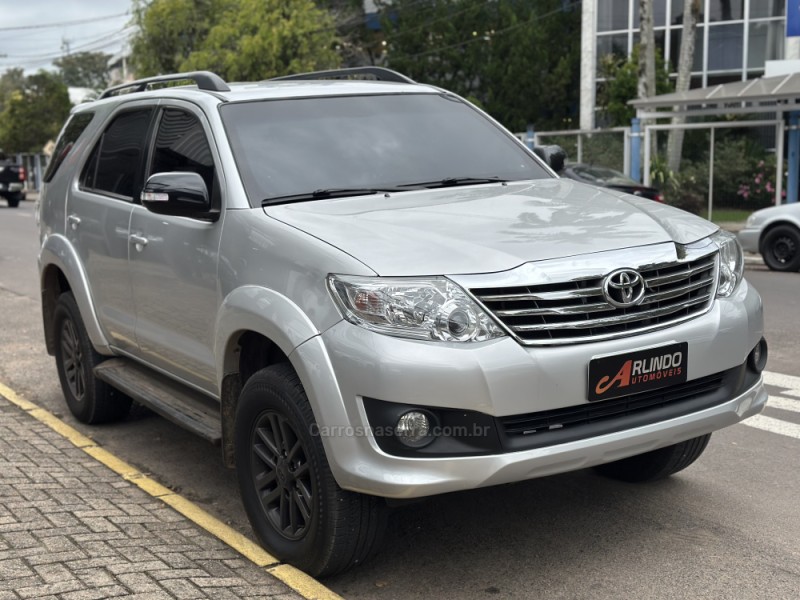 hilux sw4 2.7 sr 4x2 16v flex 4p manual 2013 parobe