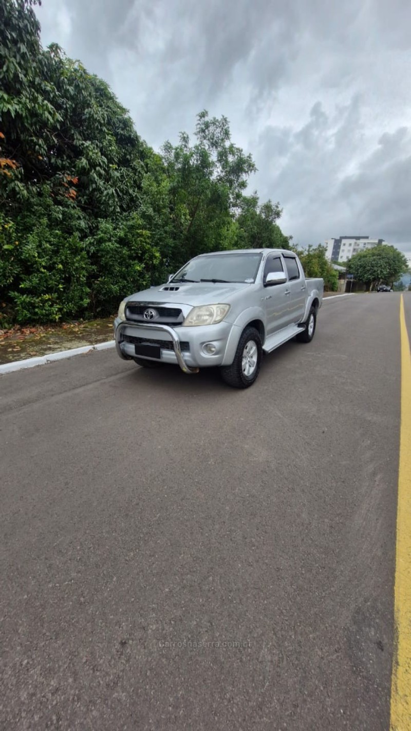 HILUX 2.7 SR 4X2 CD 16V GASOLINA 4P MANUAL - 2009 - IVOTI