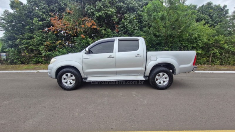 HILUX 2.7 SR 4X2 CD 16V GASOLINA 4P MANUAL - 2009 - IVOTI