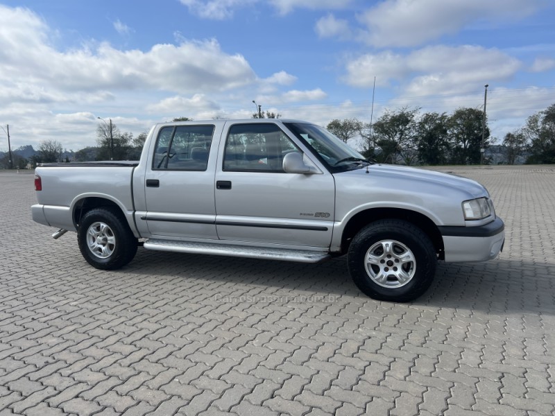 S10 2.5 STD 4X4 CD 8V TURBO DIESEL 4P MANUAL - 2000 - ANTôNIO PRADO