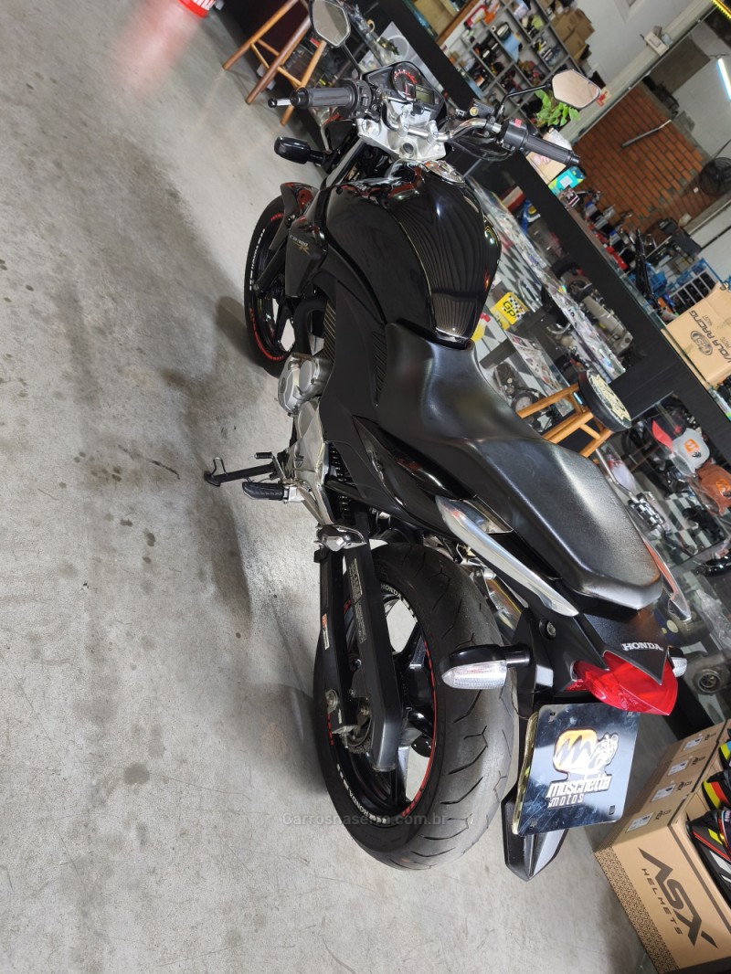 CB 300R  - 2015 - CARLOS BARBOSA