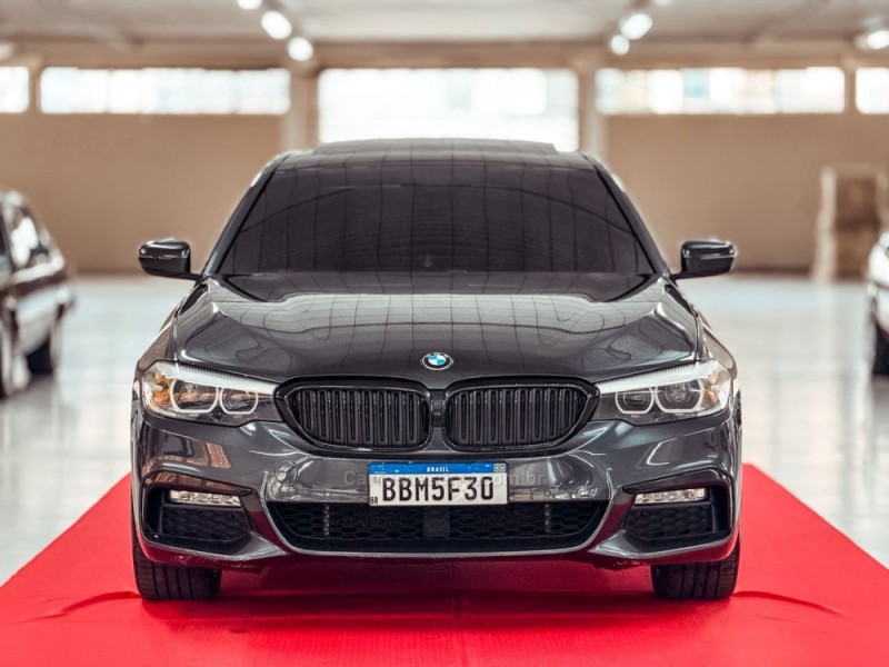 530I 2.0 M SPORT 16V TURBO GASOLINA 4P AUTOMÁTICO - 2017 - NOVA PRATA