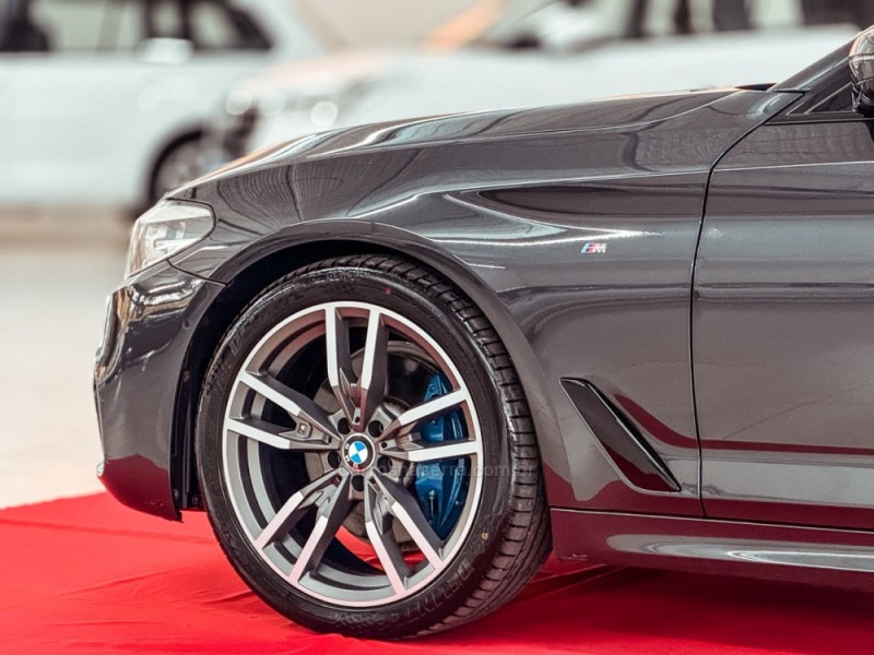 530I 2.0 M SPORT 16V TURBO GASOLINA 4P AUTOMÁTICO - 2017 - NOVA PRATA