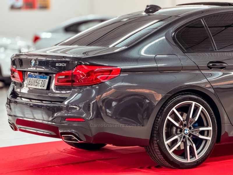 530I 2.0 M SPORT 16V TURBO GASOLINA 4P AUTOMÁTICO - 2017 - NOVA PRATA