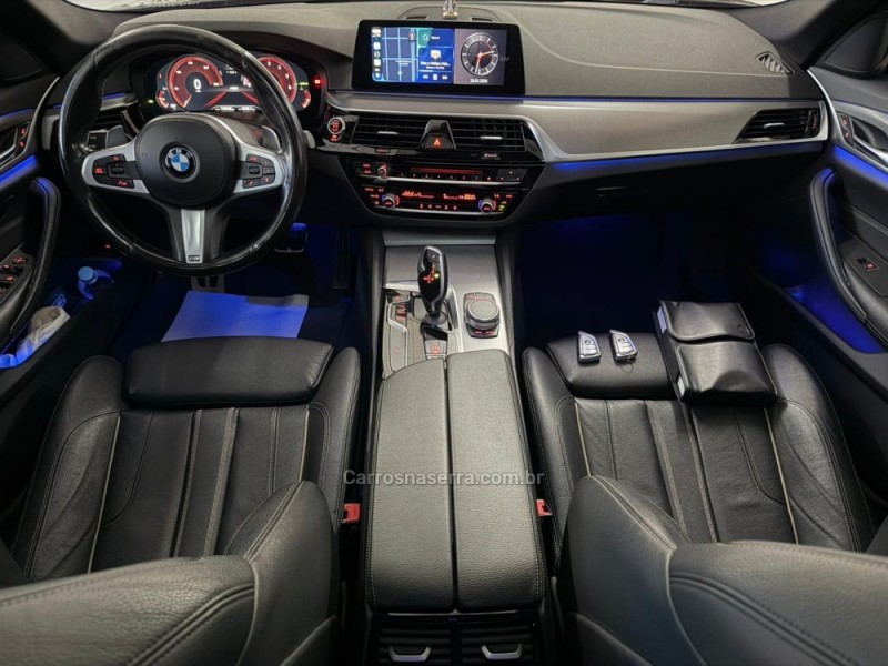 530I 2.0 M SPORT 16V TURBO GASOLINA 4P AUTOMÁTICO - 2017 - NOVA PRATA