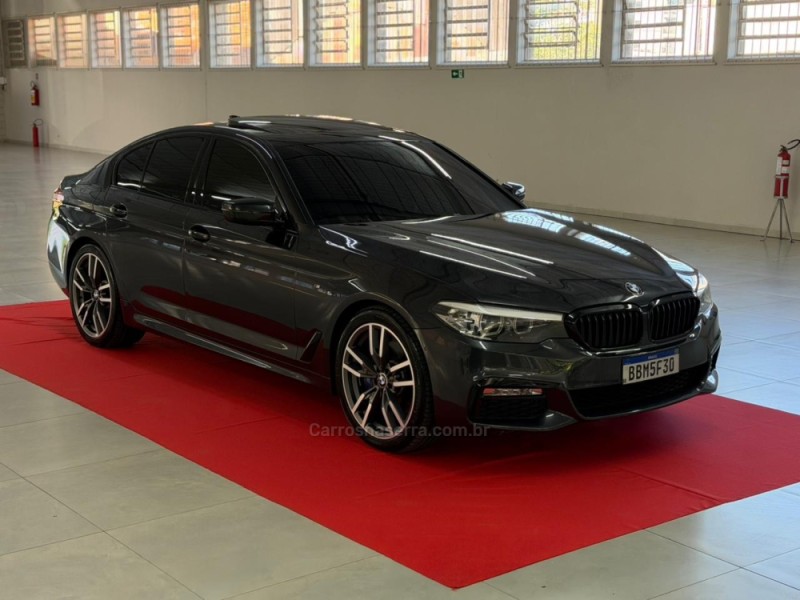530I 2.0 M SPORT 16V TURBO GASOLINA 4P AUTOMÁTICO - 2017 - NOVA PRATA