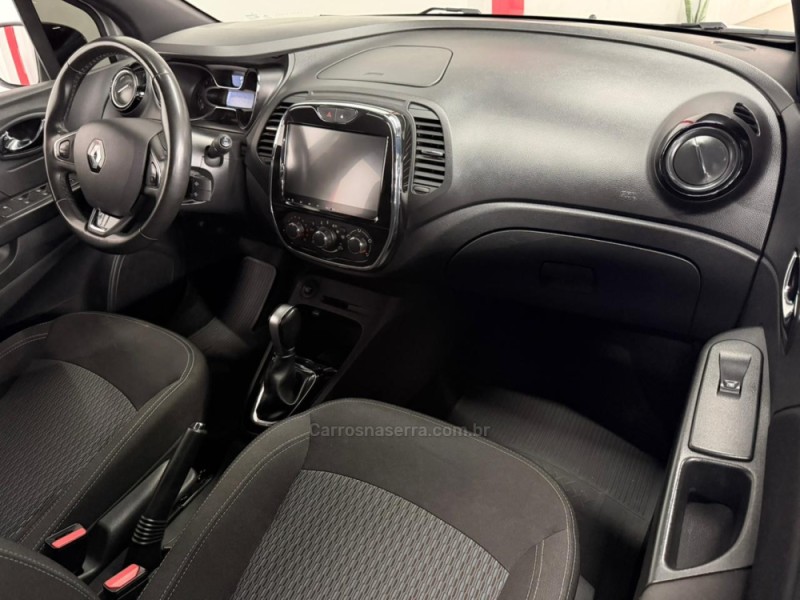 CAPTUR 1.6 LIFE 16V FLEX 4P AUTOMÁTICO - 2021 - CAXIAS DO SUL