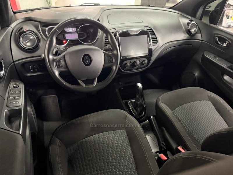 CAPTUR 1.6 LIFE 16V FLEX 4P AUTOMÁTICO - 2021 - CAXIAS DO SUL