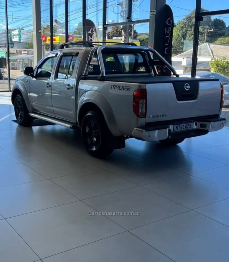 FRONTIER 2.5 SE 4X2 CD TURBO ELETRONIC DIESEL 4P MANUAL - 2011 - SANTA CRUZ DO SUL