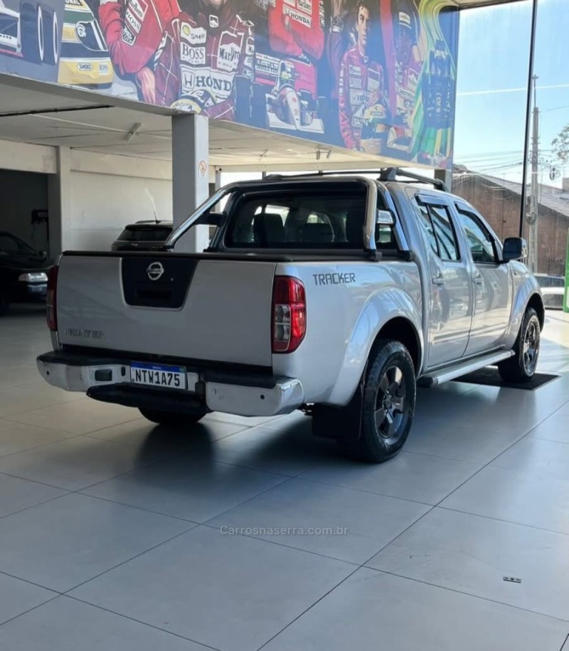 FRONTIER 2.5 SE 4X2 CD TURBO ELETRONIC DIESEL 4P MANUAL - 2011 - SANTA CRUZ DO SUL