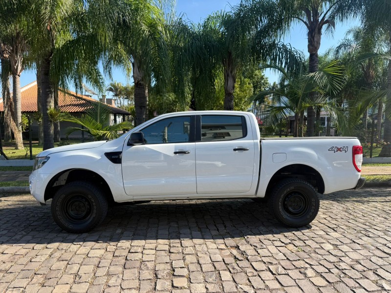 RANGER 2.0 XL CD TURBO 4X4 DIESEL 4P MANUAL - 2013 - FELIZ