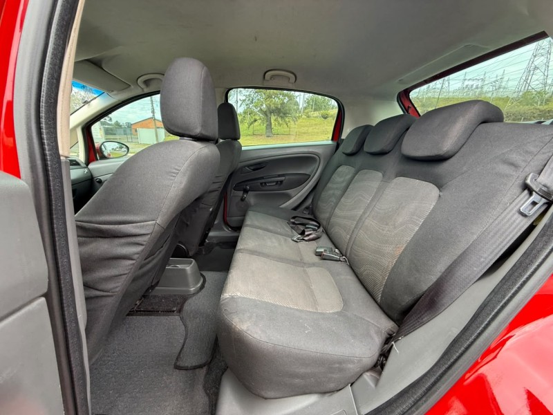 PUNTO 1.4 8V FLEX 4P MANUAL - 2010 - FARROUPILHA