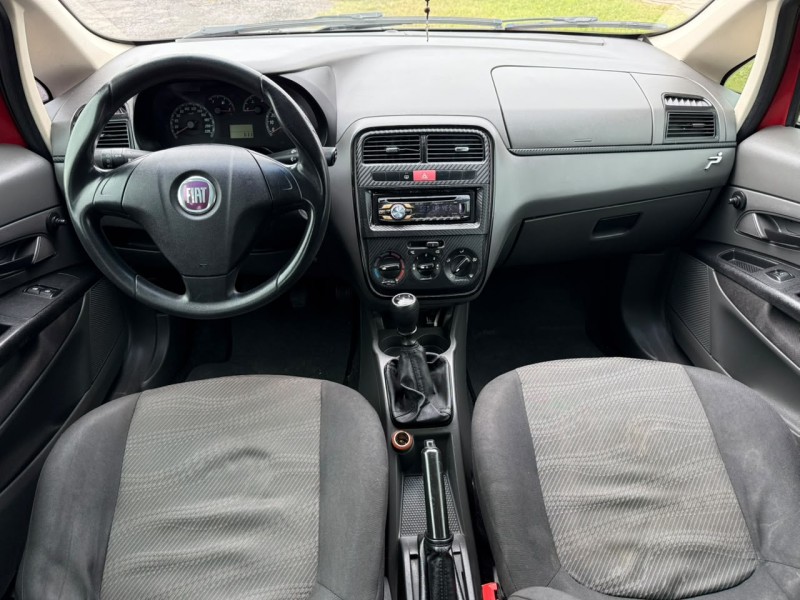 PUNTO 1.4 8V FLEX 4P MANUAL - 2010 - FARROUPILHA
