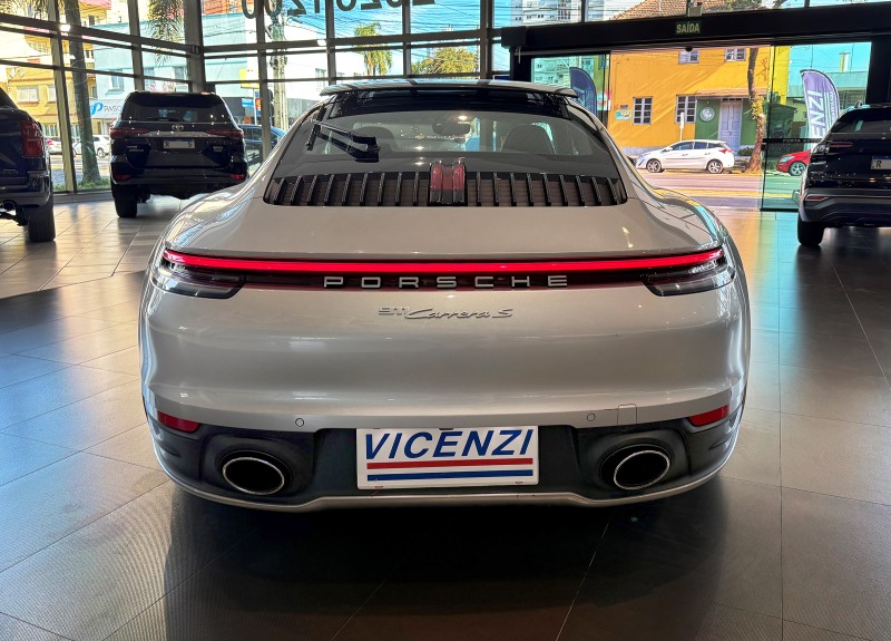 911 3.0 CARRERA S COUPE GASOLINA AUTOMÁTICO - 2020 - FARROUPILHA