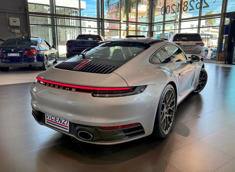 911 3.0 CARRERA S COUPE GASOLINA AUTOMÁTICO - 2020 - FARROUPILHA