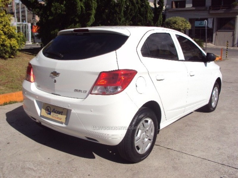 ONIX 1.0 LT PLUS 8V FLEX 4P MANUAL - 2015 - CAXIAS DO SUL
