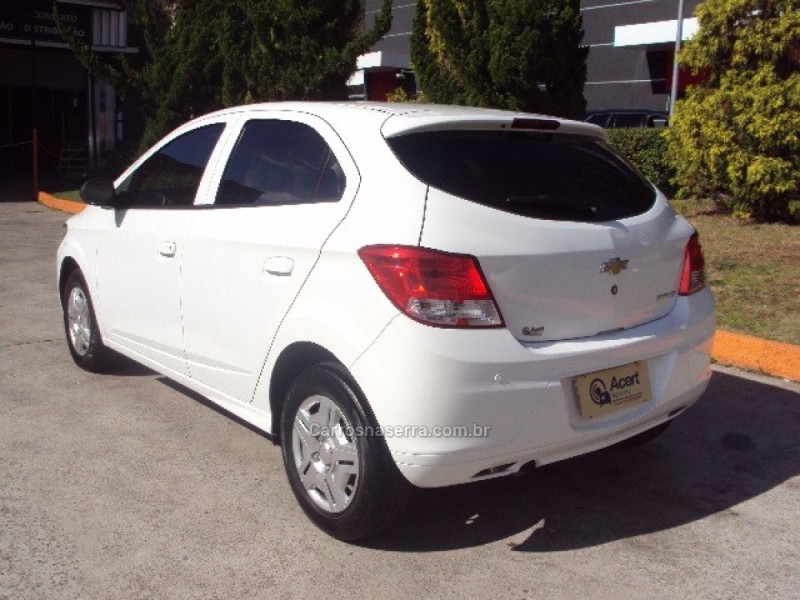 ONIX 1.0 LT PLUS 8V FLEX 4P MANUAL - 2015 - CAXIAS DO SUL