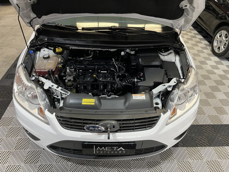 FOCUS 1.6 GLX 16V FLEX 4P MANUAL - 2013 - BENTO GONçALVES