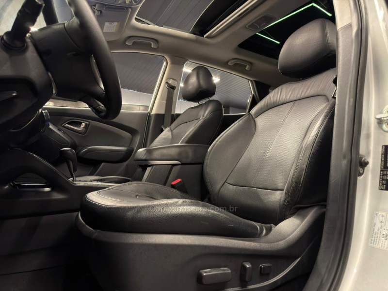IX35 2.0 MPFI GLS 4X2 16V GASOLINA 4P AUTOMÁTICO - 2012 - ESTâNCIA VELHA