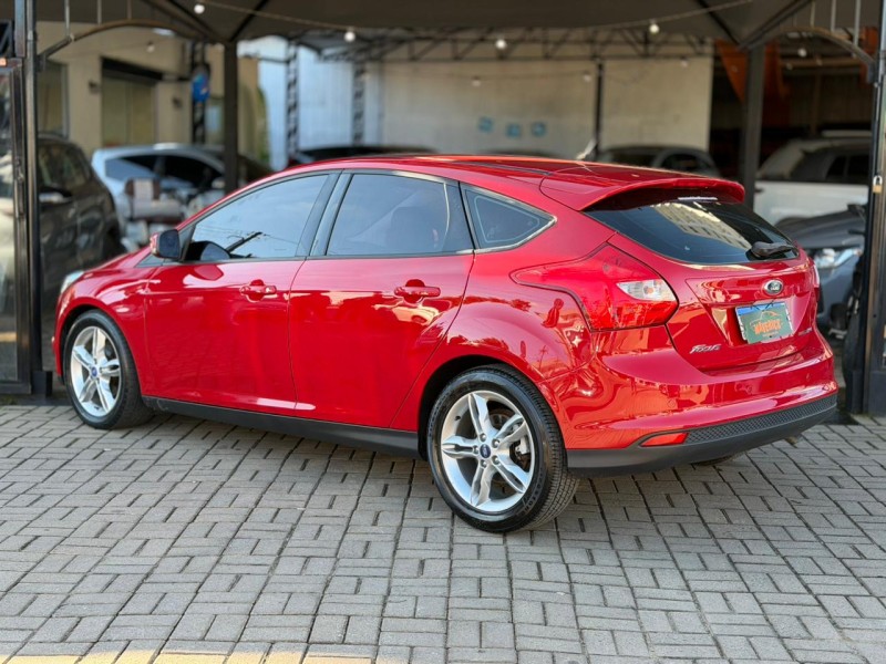 FOCUS 2.0 SE 16V FLEX 4P AUTOMÁTICO - 2015 - LAGOA VERMELHA