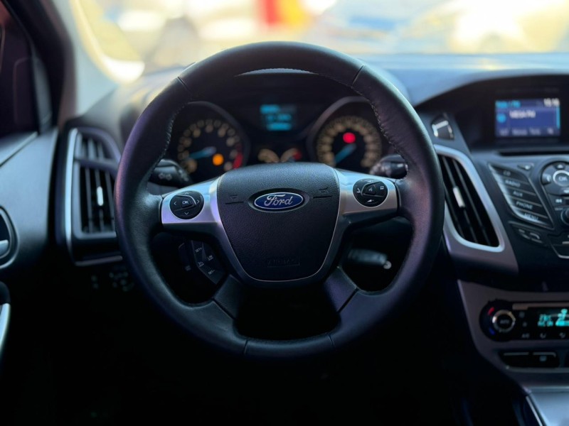 FOCUS 2.0 SE 16V FLEX 4P AUTOMÁTICO - 2015 - LAGOA VERMELHA