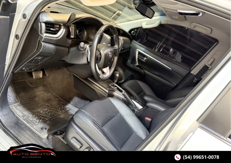 HILUX SW4 2.8 SRX 4X4 7 LUGARES 16V TURBO INTERCOOLER DIESEL 4P AUTOMÁTICO - 2021 - BENTO GONçALVES