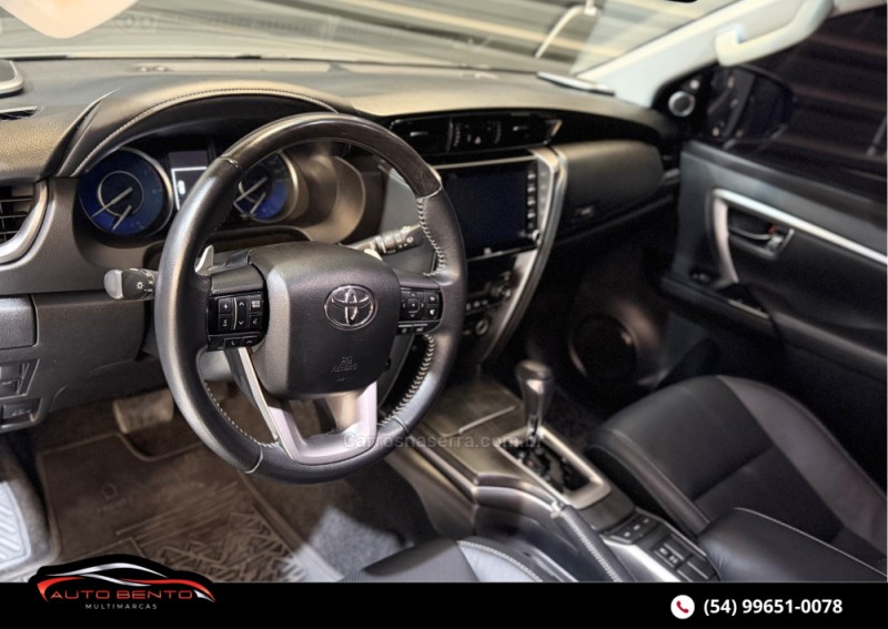HILUX SW4 2.8 SRX 4X4 7 LUGARES 16V TURBO INTERCOOLER DIESEL 4P AUTOMÁTICO - 2021 - BENTO GONçALVES