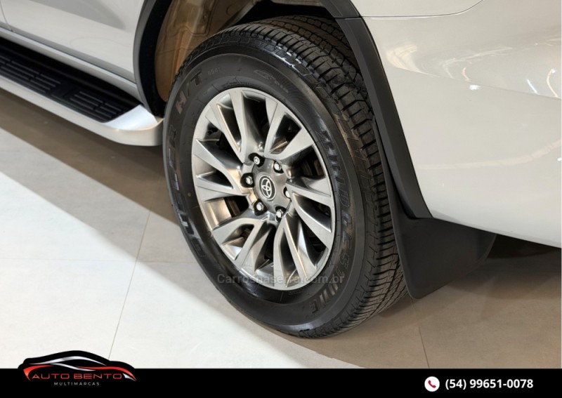 HILUX SW4 2.8 SRX 4X4 7 LUGARES 16V TURBO INTERCOOLER DIESEL 4P AUTOMÁTICO - 2021 - BENTO GONçALVES