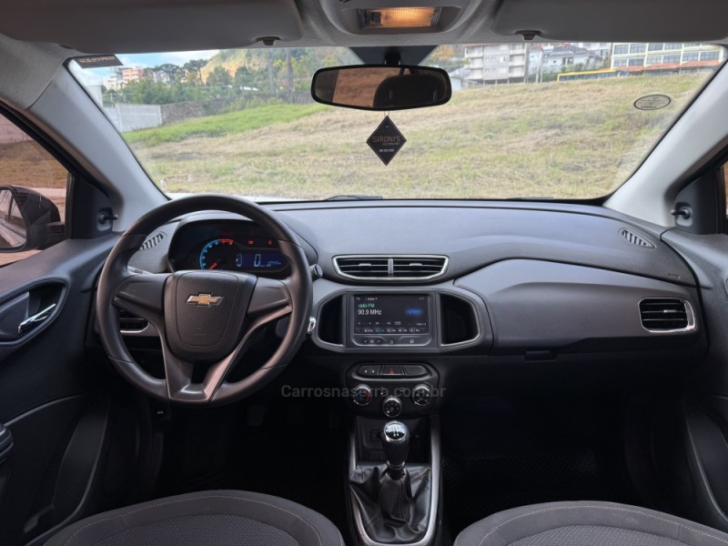 ONIX 1.4 MPFI LT 8V FLEX 4P MANUAL - 2013 - FLORES DA CUNHA
