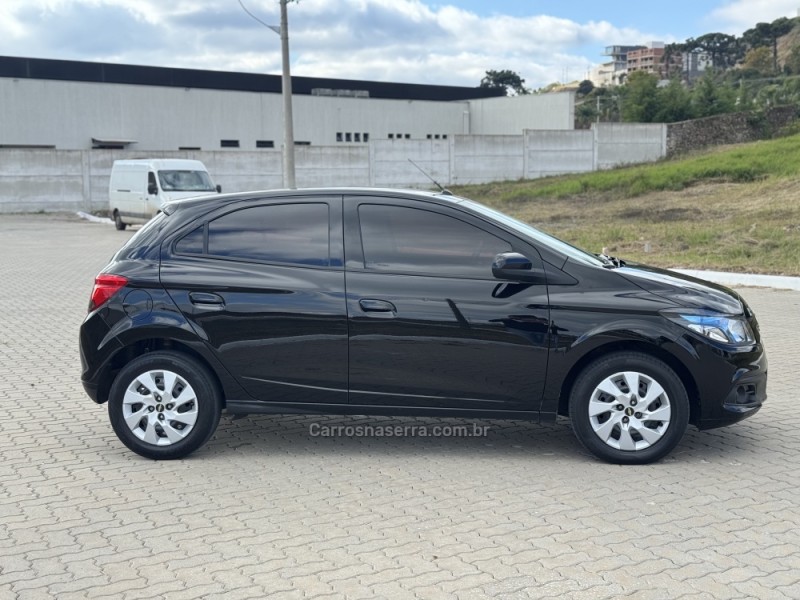 ONIX 1.4 MPFI LT 8V FLEX 4P MANUAL - 2013 - FLORES DA CUNHA