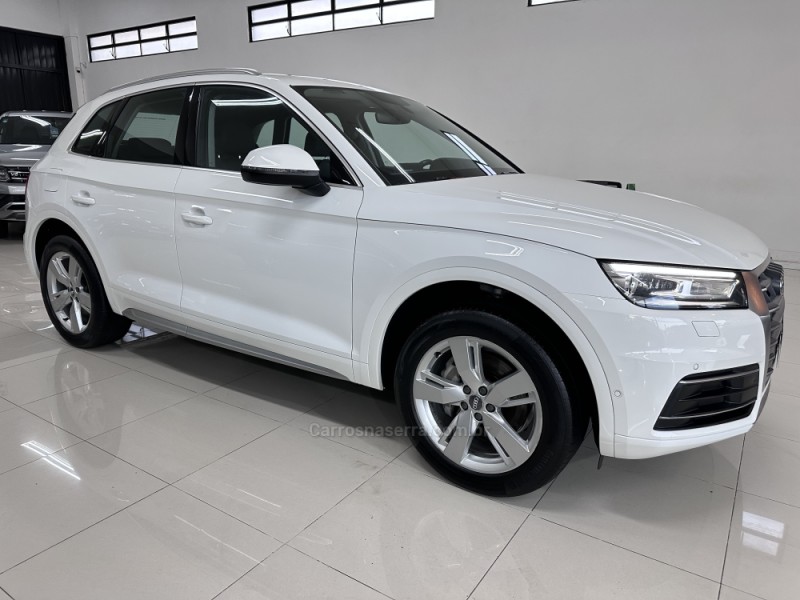 Q5 2.0 TFSI AMBIENTE 16V GASOLINA 4P AUTOMÁTICO - 2018 - CHARQUEADAS