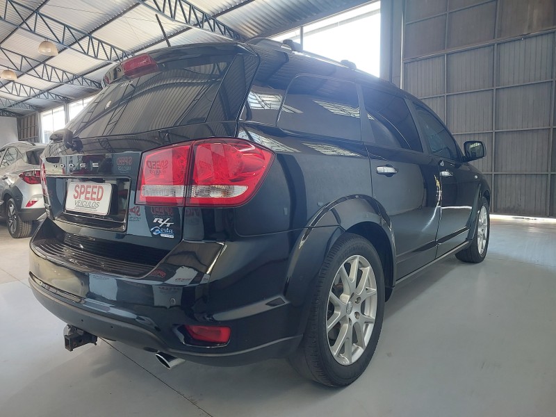JOURNEY 3.6 RT V6 GASOLINA 4P AUTOMÁTICO - 2015 - SãO SEBASTIãO DO CAí
