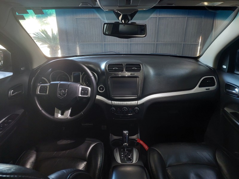 JOURNEY 3.6 RT V6 GASOLINA 4P AUTOMÁTICO - 2015 - SãO SEBASTIãO DO CAí