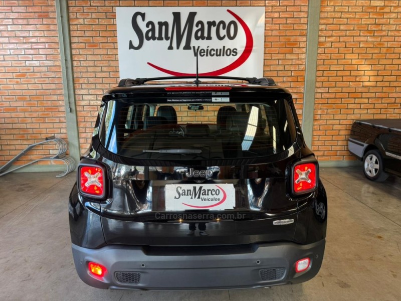 RENEGADE 1.8 16V FLEX LONGITUDE 4P AUTOMÁTICO - 2016 - SãO MARCOS