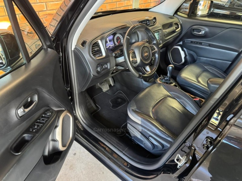 RENEGADE 1.8 16V FLEX LONGITUDE 4P AUTOMÁTICO - 2016 - SãO MARCOS