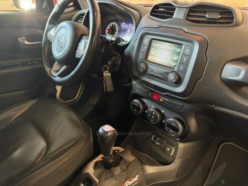 RENEGADE 1.8 16V FLEX LONGITUDE 4P AUTOMÁTICO - 2016 - SãO MARCOS