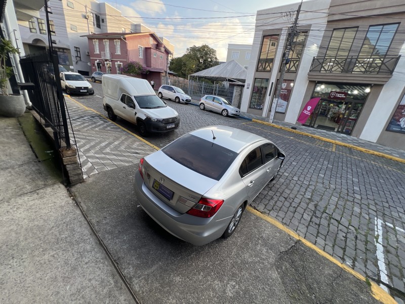 CIVIC 1.8 LXS 16V GASOLINA 4P AUTOMÁTICO - 2013 - GARIBALDI