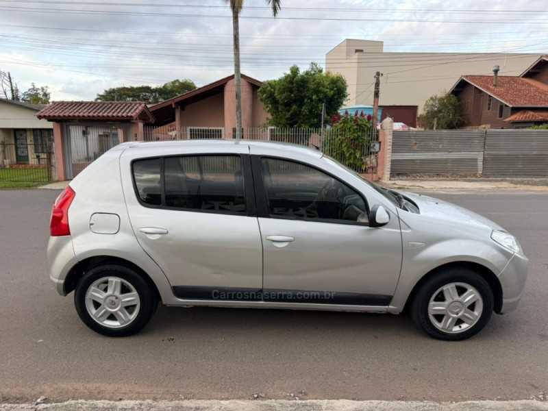 SANDERO 1.6 PRIVILÉGE 8V FLEX 4P MANUAL - 2010 - ESTâNCIA VELHA