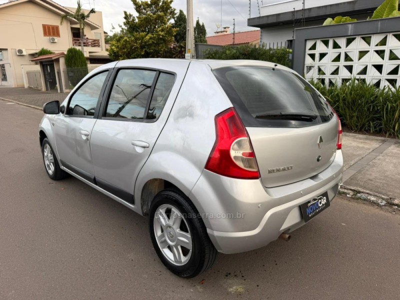 SANDERO 1.6 PRIVILÉGE 8V FLEX 4P MANUAL - 2010 - ESTâNCIA VELHA