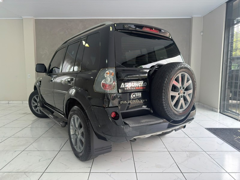 PAJERO TR4 2.0 4X2 16V 140CV FLEX 4P AUTOMÁTICO - 2014 - CAXIAS DO SUL