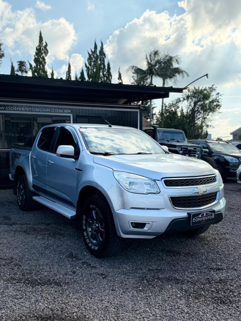 S10 2.4 LT 4X2 CD 8V FLEX 4P MANUAL - 2013 - LAJEADO
