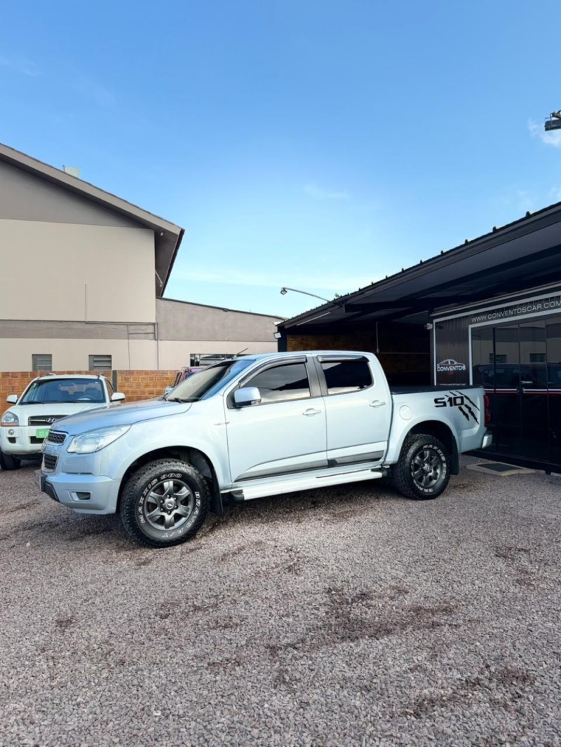 S10 2.4 LT 4X2 CD 8V FLEX 4P MANUAL - 2013 - LAJEADO