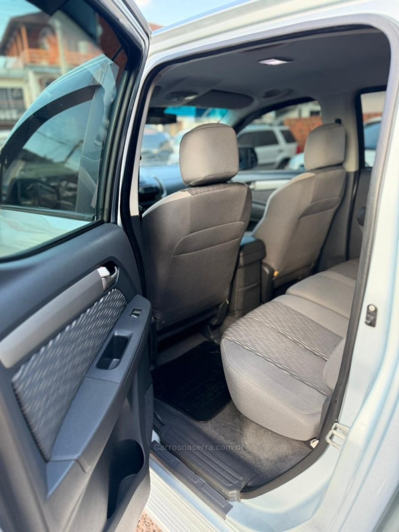 S10 2.4 LT 4X2 CD 8V FLEX 4P MANUAL - 2013 - LAJEADO