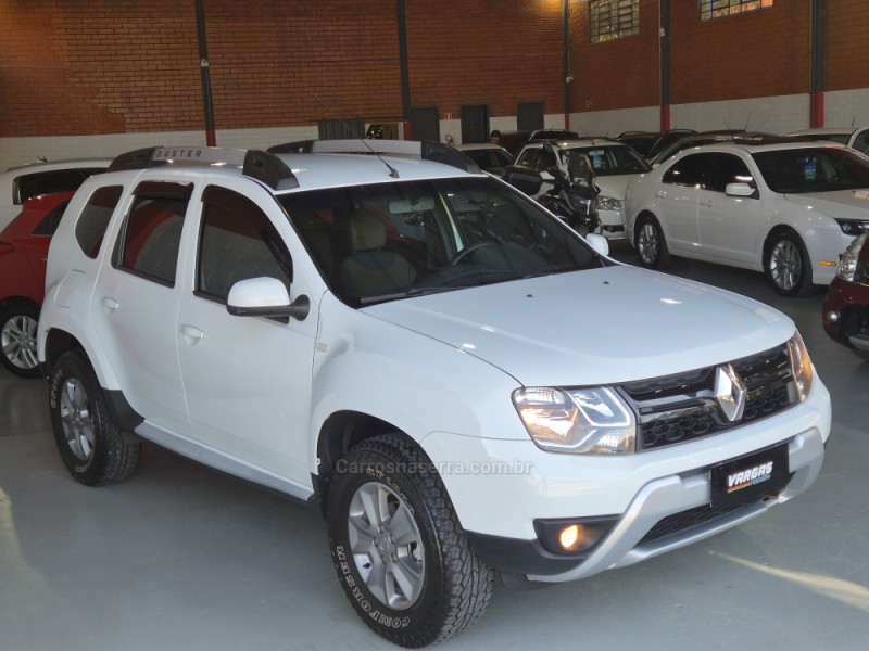 DUSTER 1.6 DYNAMIQUE 4X2 16V FLEX 4P MANUAL - 2017 - CAXIAS DO SUL
