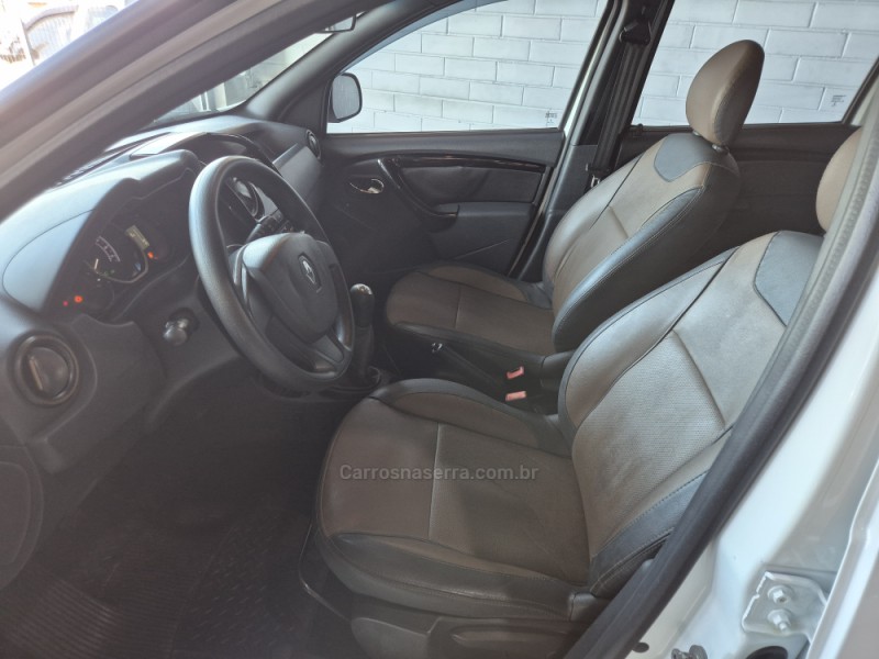 DUSTER 1.6 DYNAMIQUE 4X2 16V FLEX 4P MANUAL - 2017 - CAXIAS DO SUL