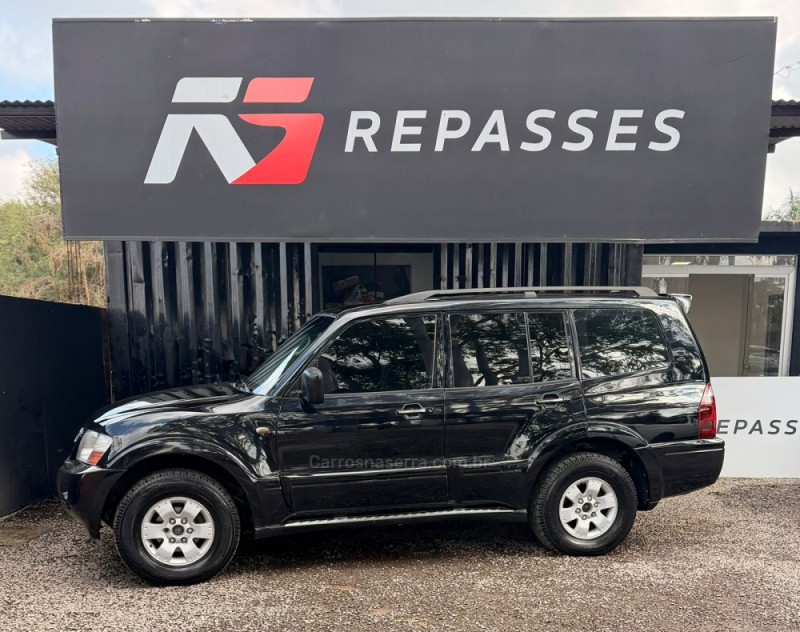 PAJERO 3.2 HPE S 4X4 7 LUGARES 16V TURBO INTERCOOLER DIESEL 4P AUTOMÁTICO - 2005 - PORTãO